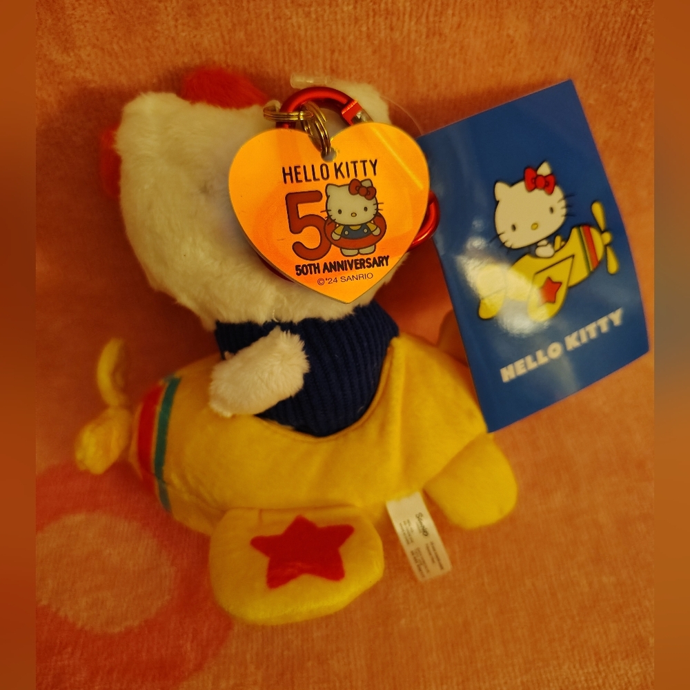 EXCLUSIVE - Hello Kitty Officially Licensed 50th Anniversary Purse Pal Plushie - Picture 6 of 8